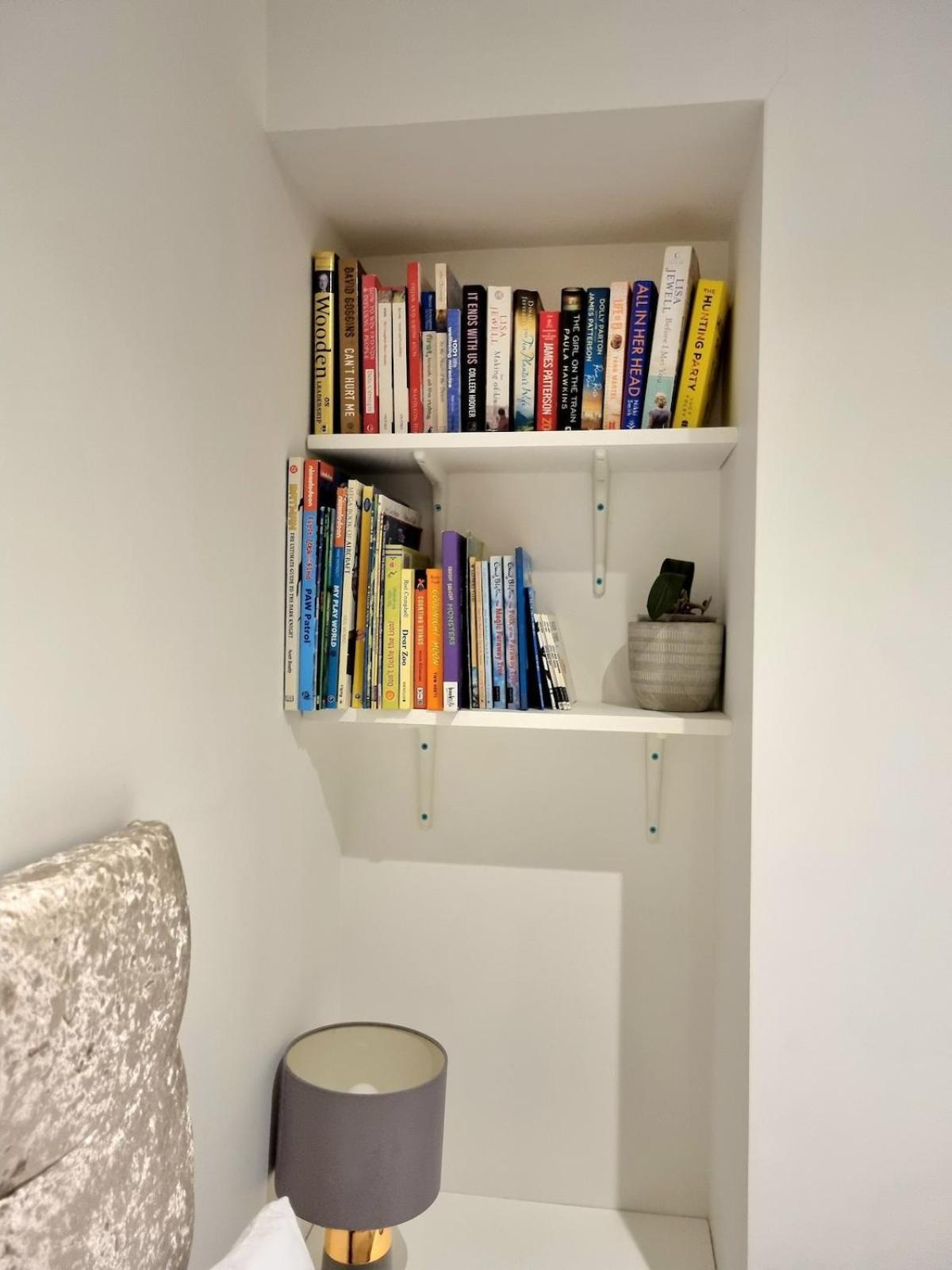 Private Self-Contained Place Борнмът Екстериор снимка